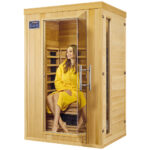 weibliches Model in der Infrarotkabine SPA120 der Produktkategorie SPA365